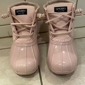 Pink SPERRY Rain boots. Excellent condition. Size 8 Toddler (USA)